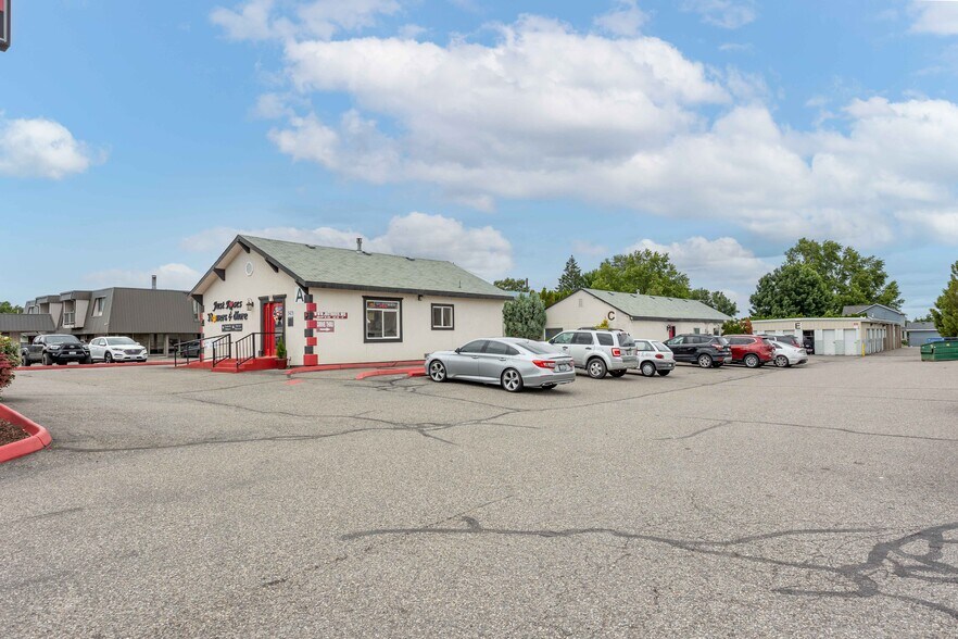 More Photos Of 5428 W Clearwater Ave, Kennewick Storefront Retail Office For Lease