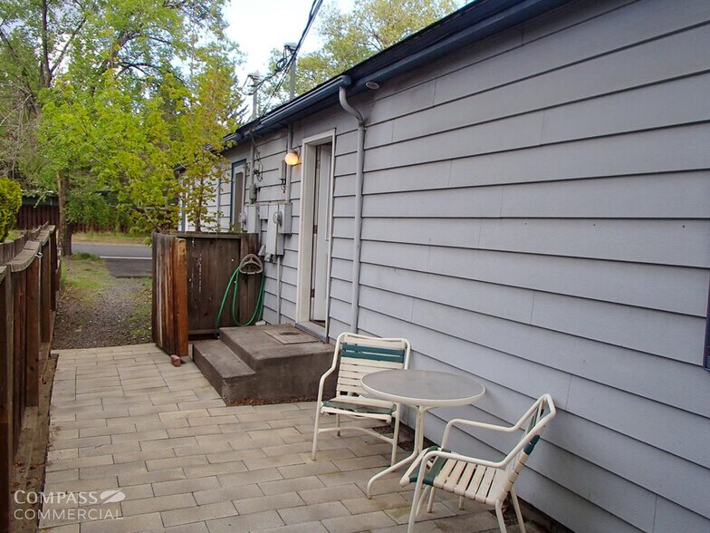 More Photos Of 468 NE Olney Ave, Bend Multifamily For Sale