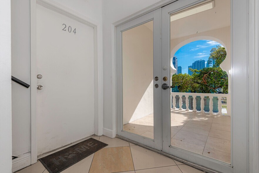 More Photos Of 440 SW 5th Ave, Miami Apartments For Sale