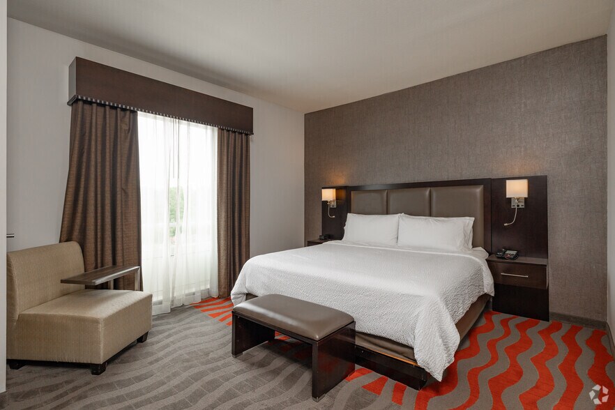 More Photos Of 4606 Westway Park Blvd, Houston Hotel For Sale