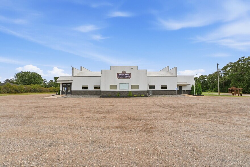 More Photos Of 691 S Main St W, Richmond Restaurant For Sale