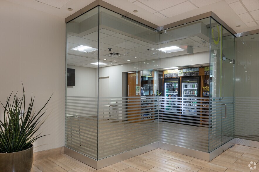 More Photos Of 1301 Riverplace Blvd, Jacksonville Office For Lease