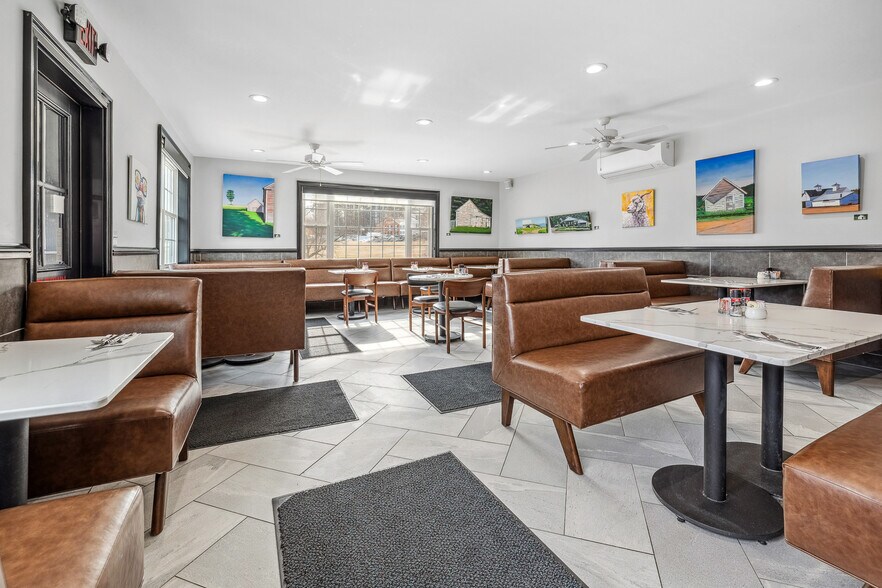 More Photos Of 4697 4697 St, Manchester Center Restaurant For Sale