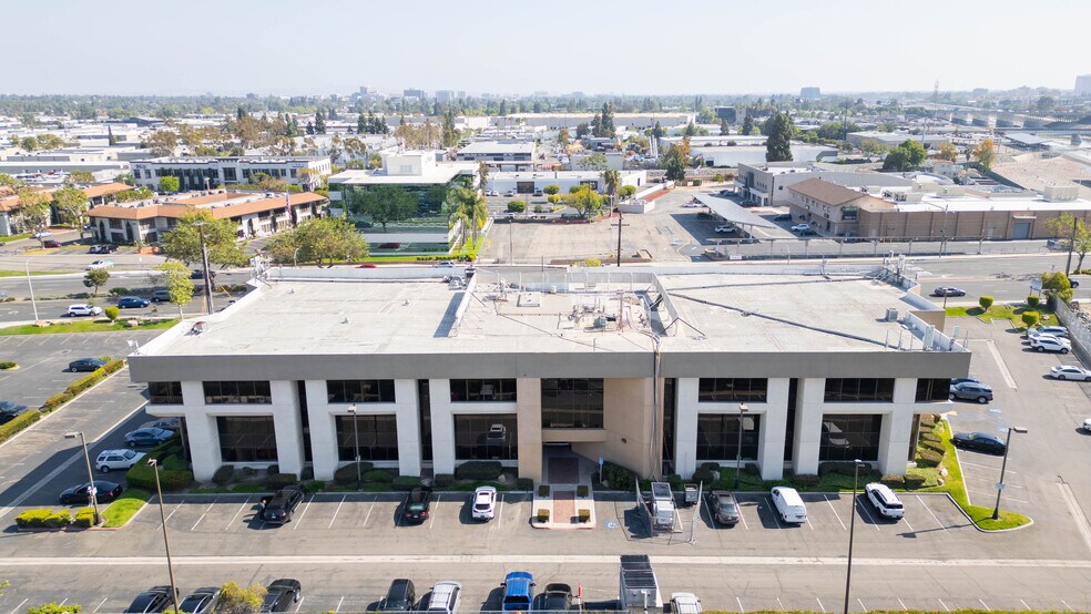 More Photos Of 1855 W Katella Ave, Orange Office Residential For Lease