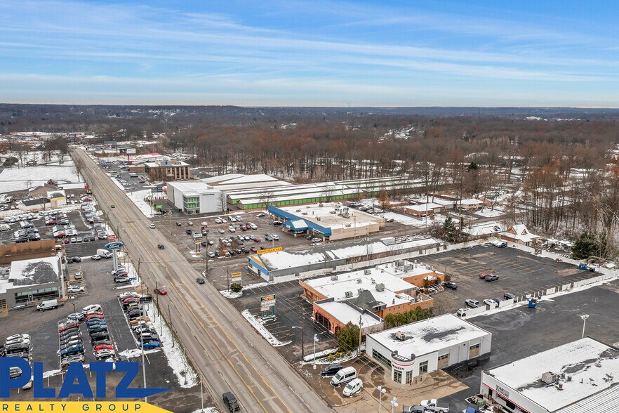 More Photos Of 3864 Youngstown Rd SE, Warren Restaurant For Sale