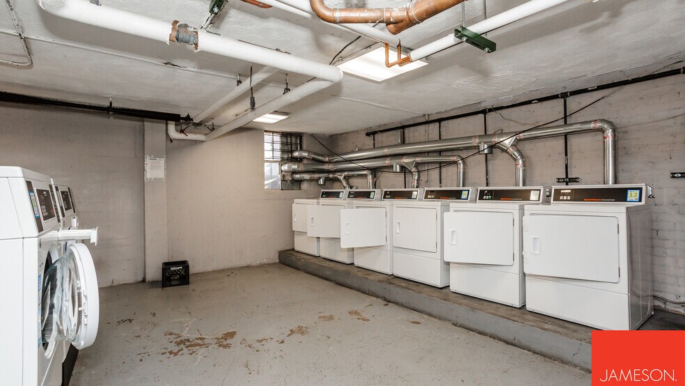 More Photos Of 3075 E Cheltenham Pl, Chicago Apartments For Sale