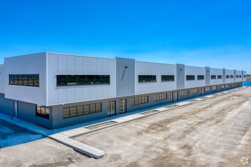 Primary Photo Of 505 Carmek Blvd SE, Rocky View No 44 Warehouse For Lease