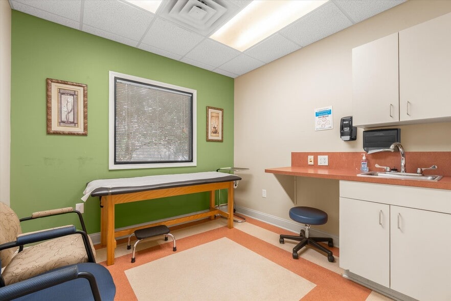 More Photos Of 9 San Bartola Dr, Saint Augustine Medical For Sale