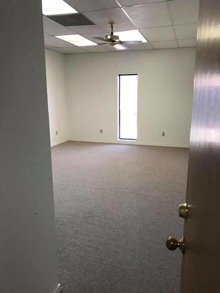 More Photos Of 2031 John West Rd, Dallas Office For Lease