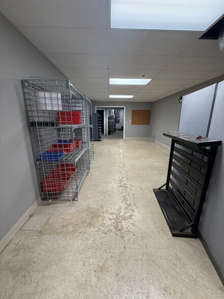 More Photos Of 234 Brooks St, Worcester Warehouse For Lease