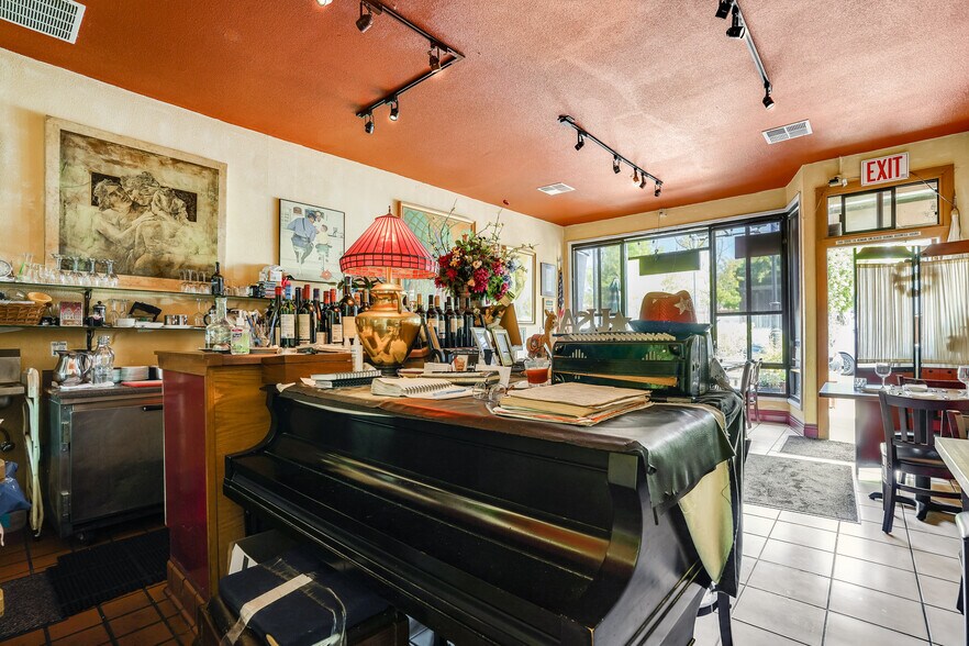 More Photos Of Plaza Way, Lafayette Storefront Retail Residential For Sale