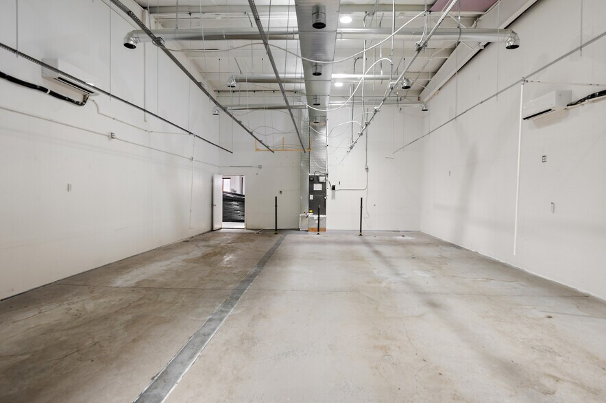 More Photos Of 77 N Laser Dr, Pueblo West Warehouse For Lease