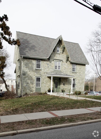 More Photos Of 203 W Chestnut St, West Chester Office For Lease