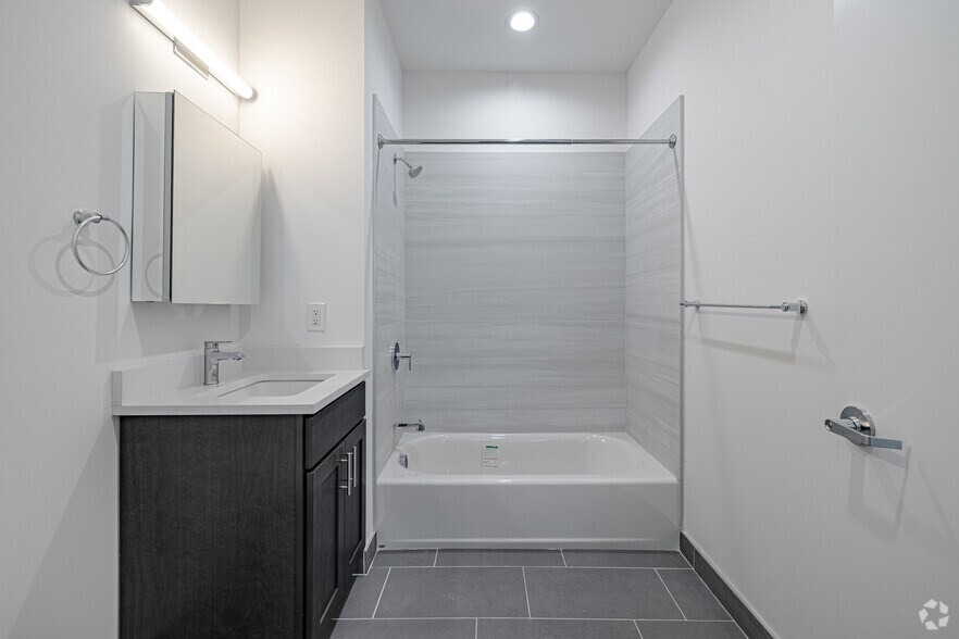 More Photos Of 70 Roseville Ave, Newark Apartments For Sale