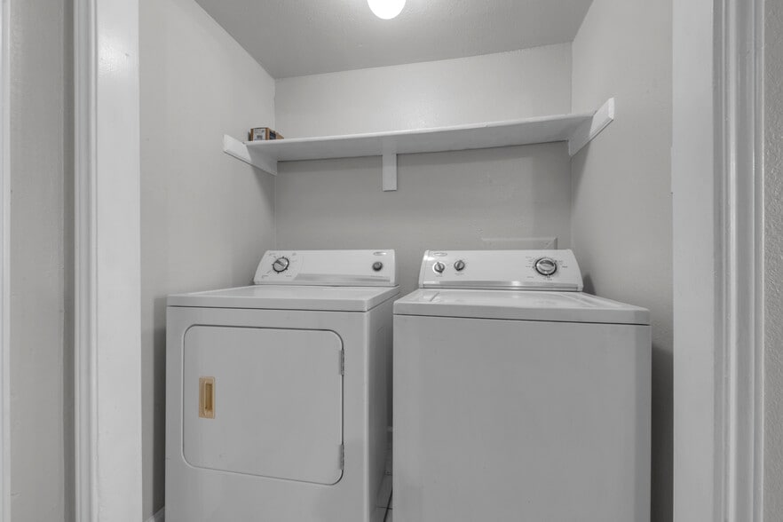 More Photos Of 4936 Flamingo Rd, Fort Worth Apartments For Sale