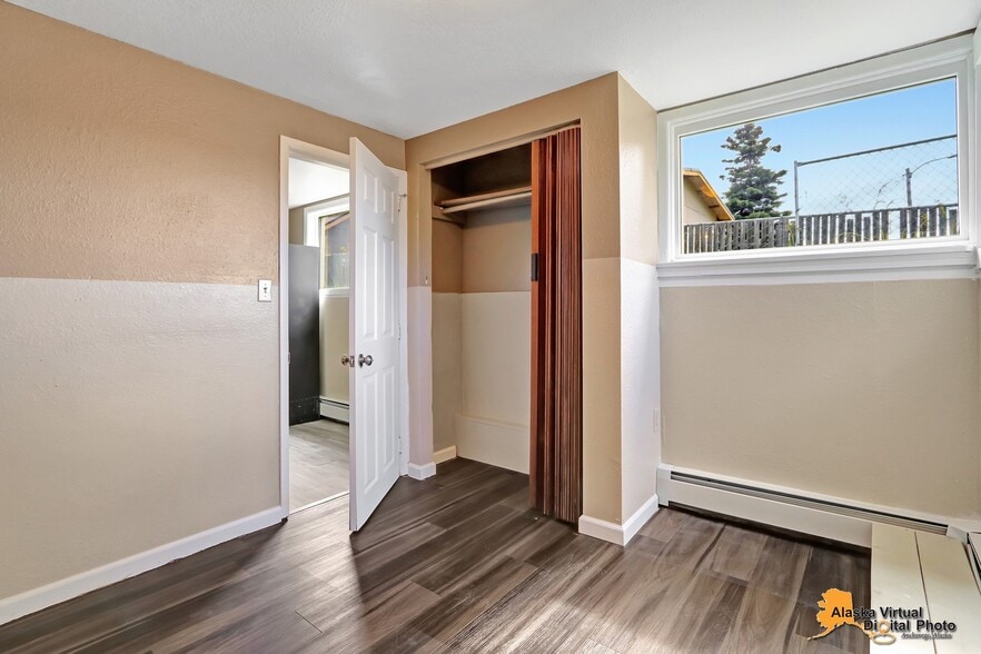 More Photos Of 1335 Hyder St, Anchorage Apartments For Sale