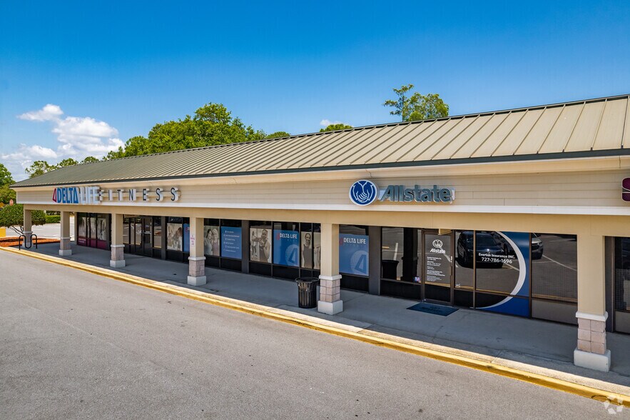 More Photos Of 3400-3430 E Lake Rd, Palm Harbor Unknown For Lease