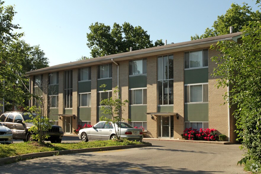 Primary Photo Of 153 Thierman Ln, Louisville Apartments For Sale