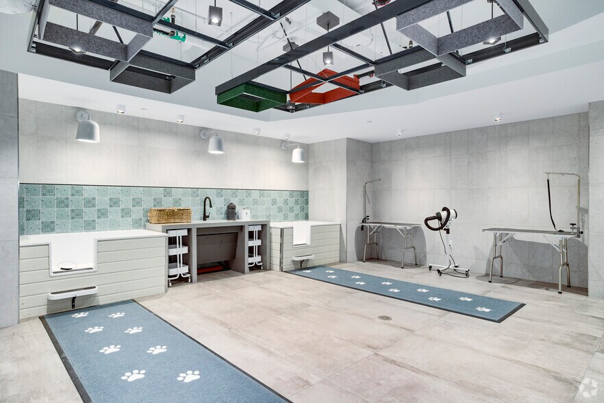 More Photos Of 12000 Inspiration St, Reston Multifamily For Sale