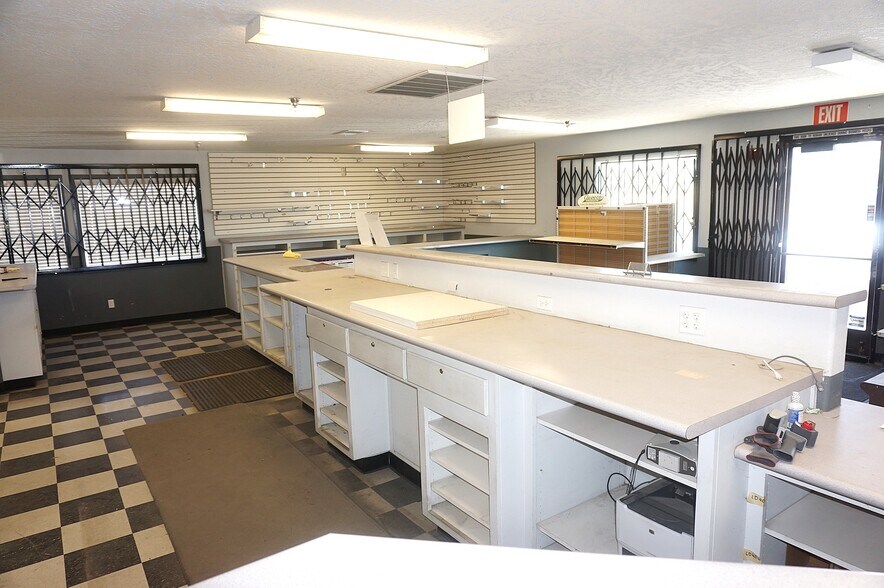 More Photos Of 11810 I Ave, Hesperia Warehouse For Sale