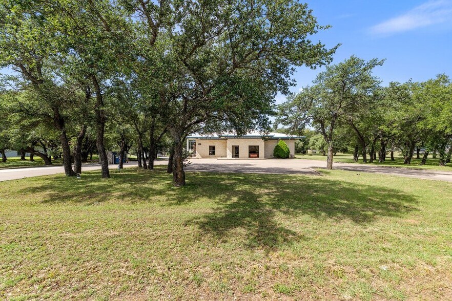 More Photos Of 101 John Kelly St, Burnet Industrial For Sale