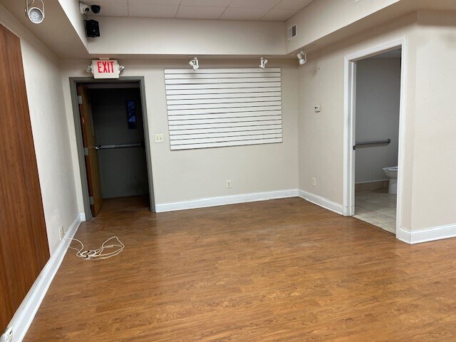 More Photos Of 140 Route 33, Hamilton Township General Retail For Sale