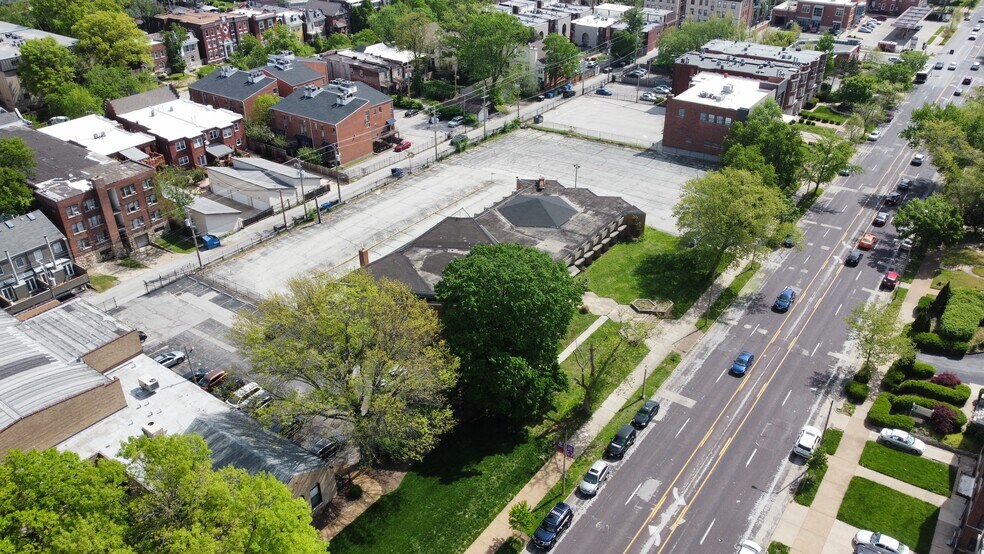 More Photos Of 4359 Lindell Blvd, Saint Louis Office For Sale