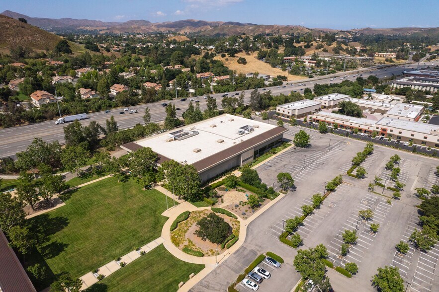 More Photos Of 29701 Agoura Rd, Agoura Hills Light Manufacturing For Lease