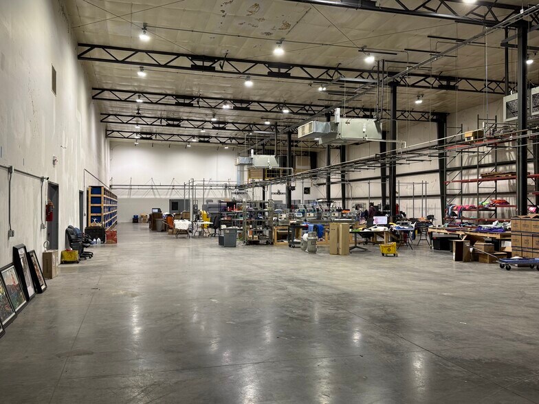 More Photos Of 1202 Industrial Dr, Warsaw Industrial For Sale