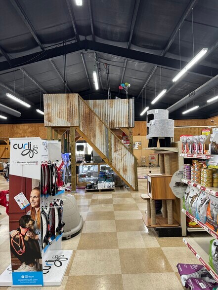 More Photos Of 1708 E Broad Ave, Rockingham General Retail For Sale