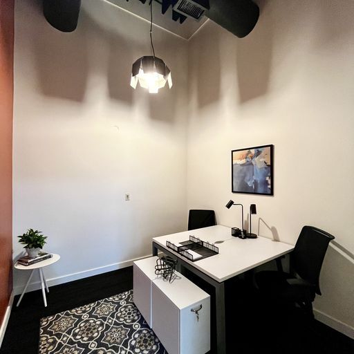 More Photos Of 1435 NW Northrup St, Portland Office For Lease