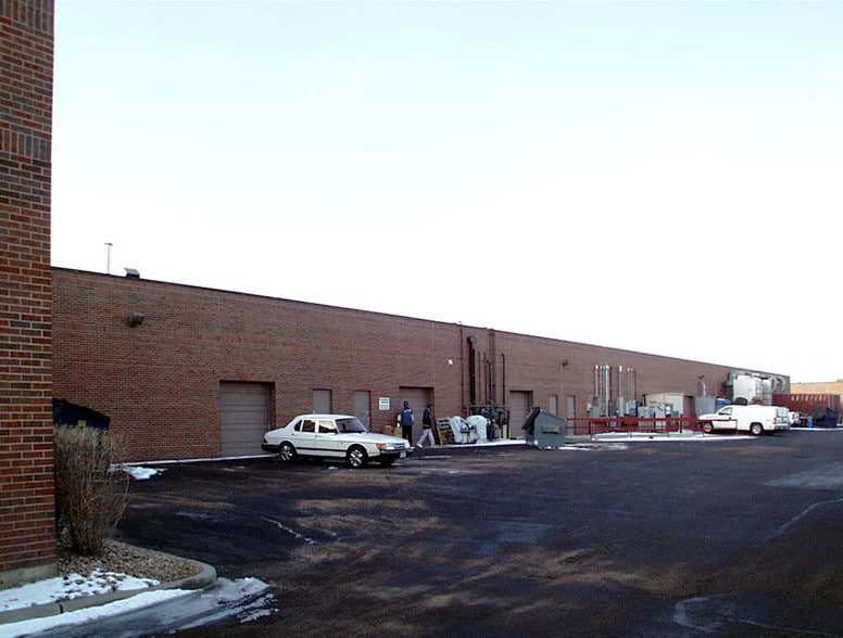 More Photos Of 4665 Paris St, Denver Flex For Lease