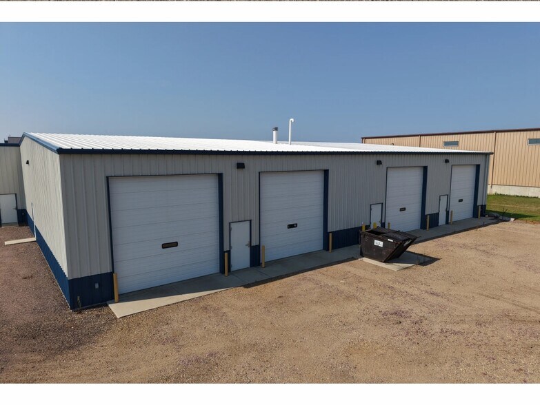 More Photos Of 47174 Haylie St, Sioux Falls Distribution For Sale