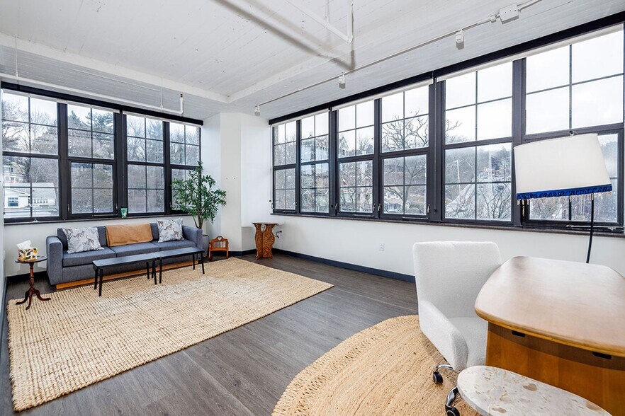 More Photos Of 401 E State St, Ithaca Apartments For Lease