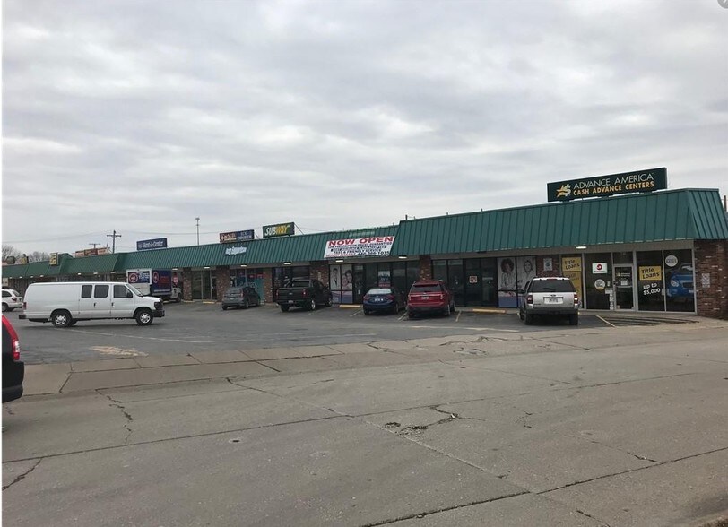 More Photos Of 401-427 Cleveland St, Elyria Unknown For Lease