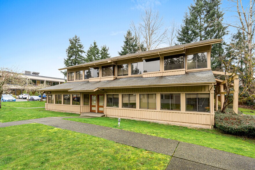 More Photos Of 12509 Bel Red Rd, Bellevue Office For Sale