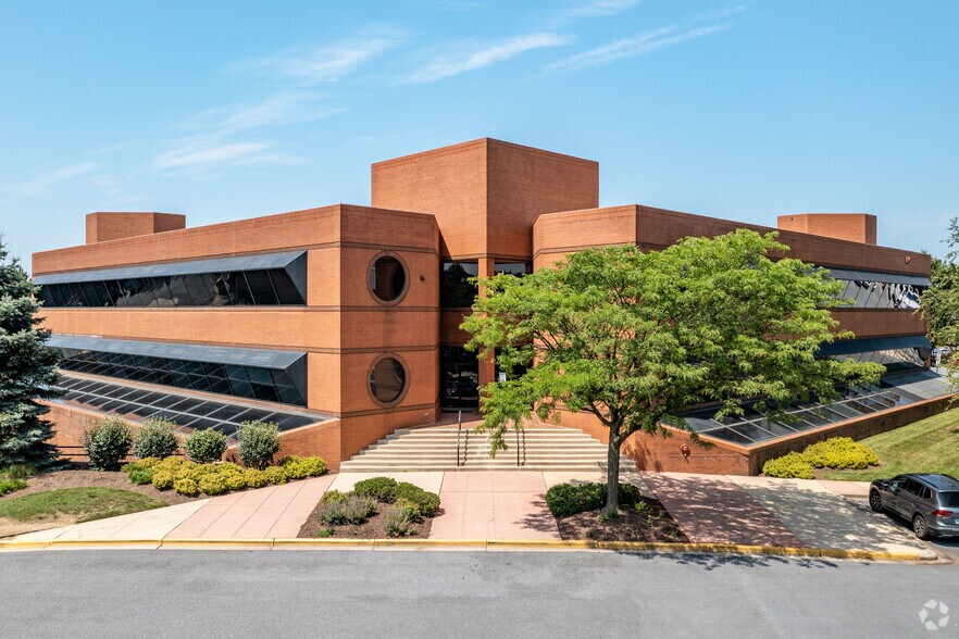More Photos Of 1300 Piccard Dr, Rockville Office For Lease
