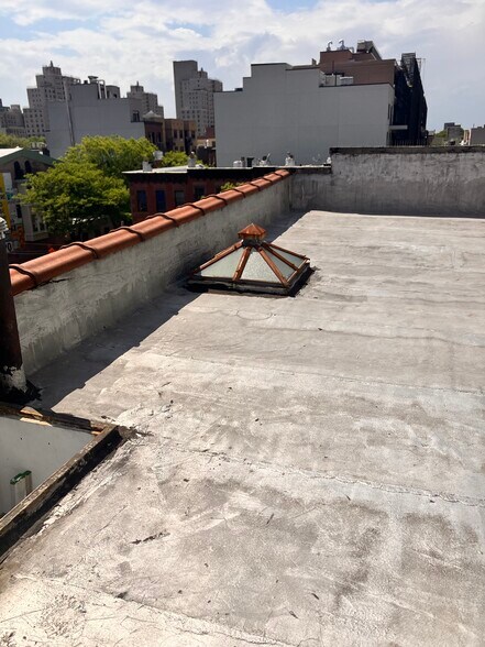 More Photos Of 55 4th Ave, Brooklyn Apartments For Sale