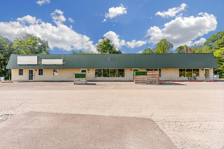 More Photos Of 951 Point Marion Rd, Morgantown Light Manufacturing For Sale