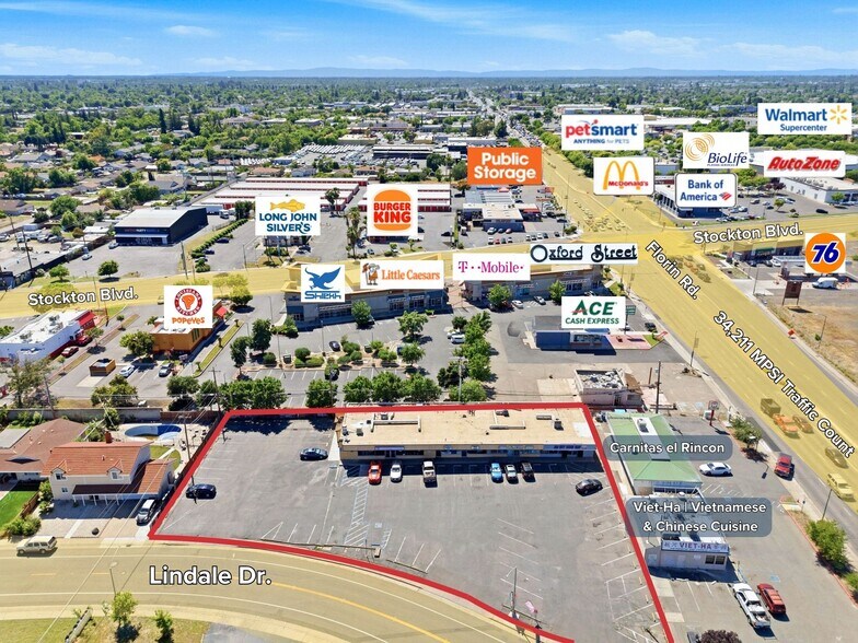More Photos Of 7206-7216 Lindale Dr, Sacramento Storefront For Sale