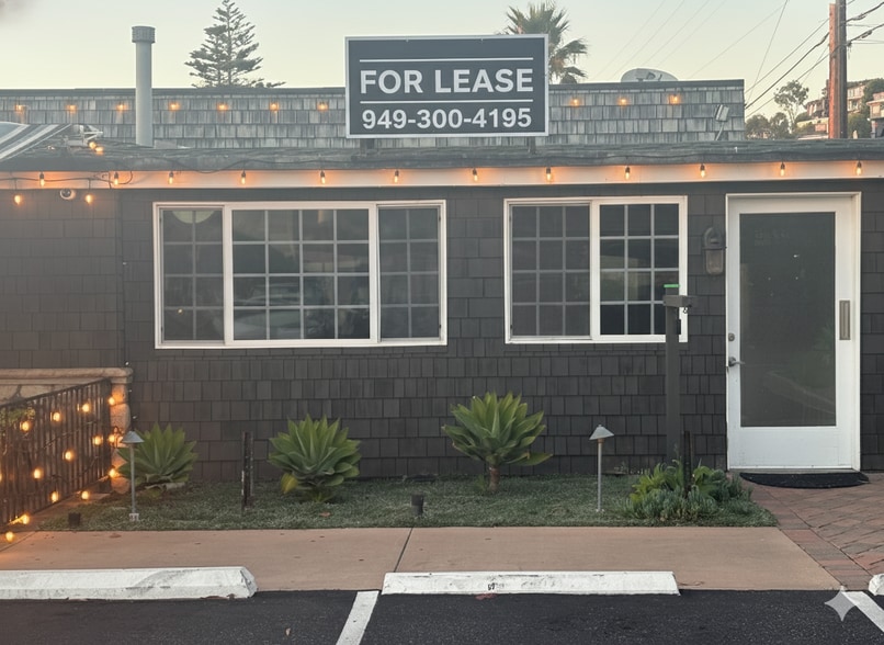 More Photos Of 31542 Coast Hwy, Laguna Beach Storefront Retail Office For Lease