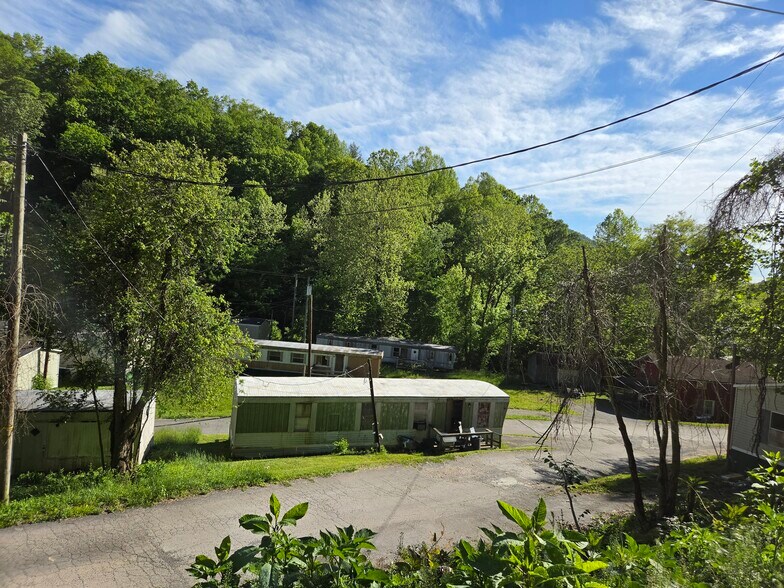 More Photos Of 3103 Juneberry Rd, Big Stone Gap Manufactured Housing Mobile Home Park For Sale