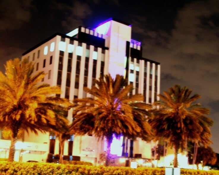 More Photos Of 1920 E Hallandale Beach Blvd, Hallandale Beach Office For Sale