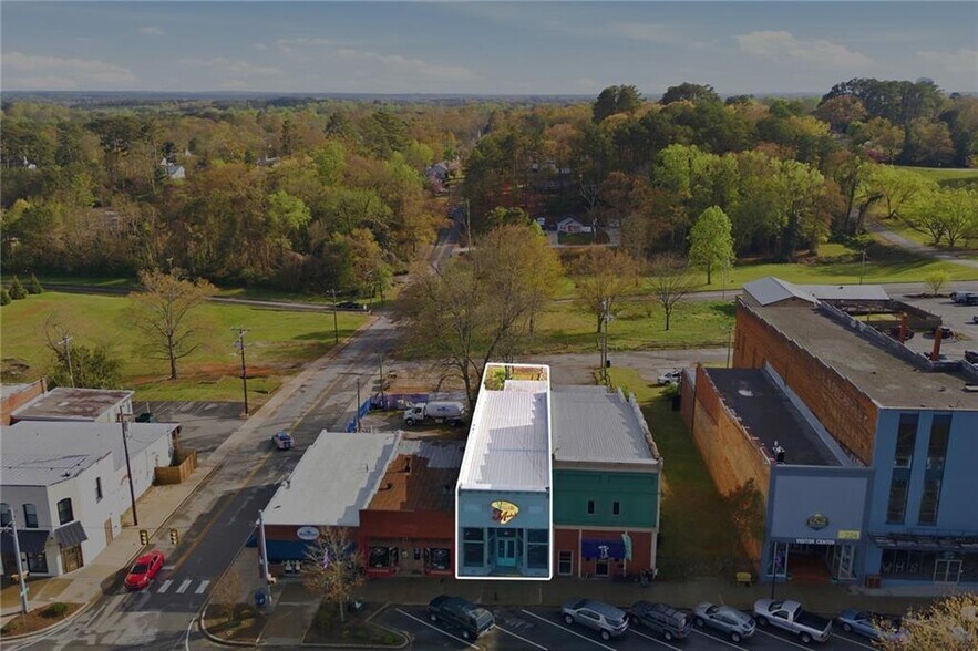 More Photos Of 230 E Main St, Walhalla Office For Sale