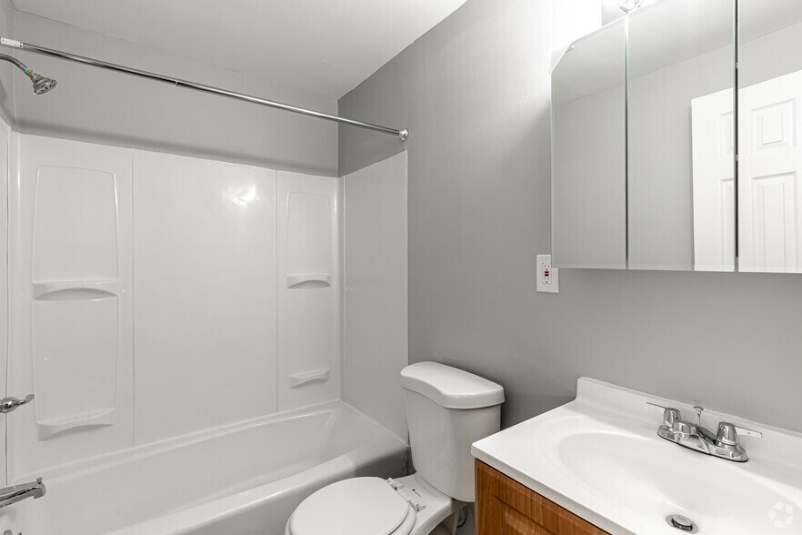 More Photos Of 59 Sumner St, Hartford Apartments For Sale