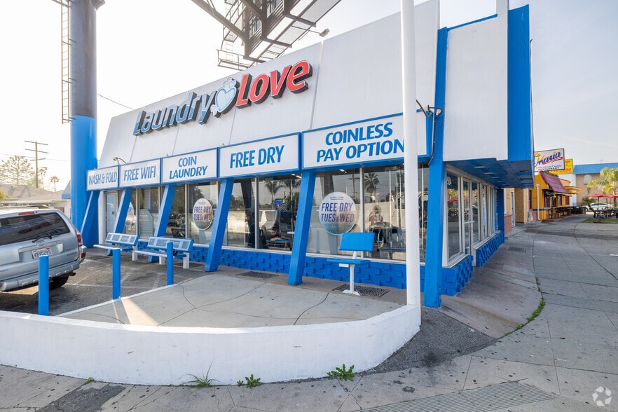 More Photos Of 10504 Victory Blvd, North Hollywood Freestanding For Sale