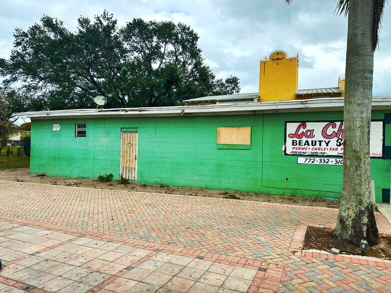 More Photos Of 1238 Avenue D, Fort Pierce General Retail For Sale