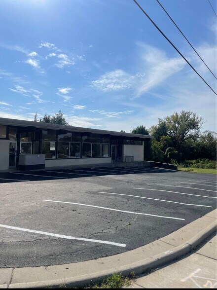 Primary Photo Of 5401 State Ave, Kansas City Freestanding For Lease