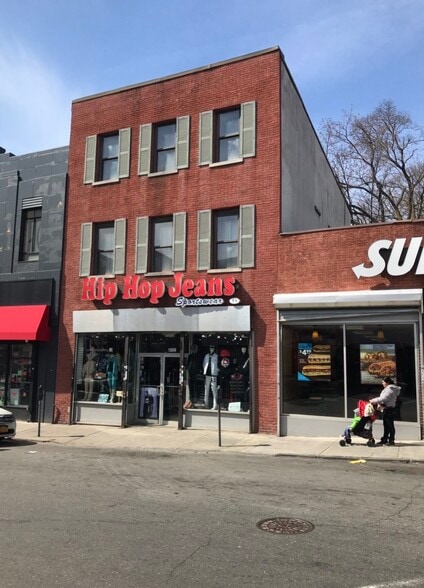 More Photos Of 11 Palisade Ave, Yonkers Storefront Retail Residential For Lease
