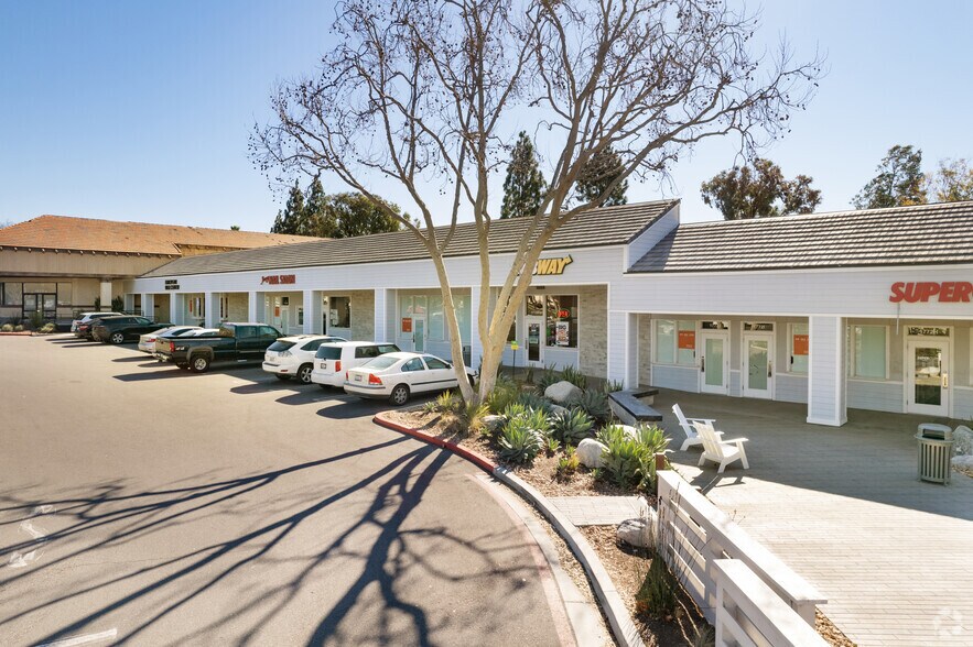 More Photos Of 1724-1772 Avenida De Los Arboles, Thousand Oaks Unknown For Lease